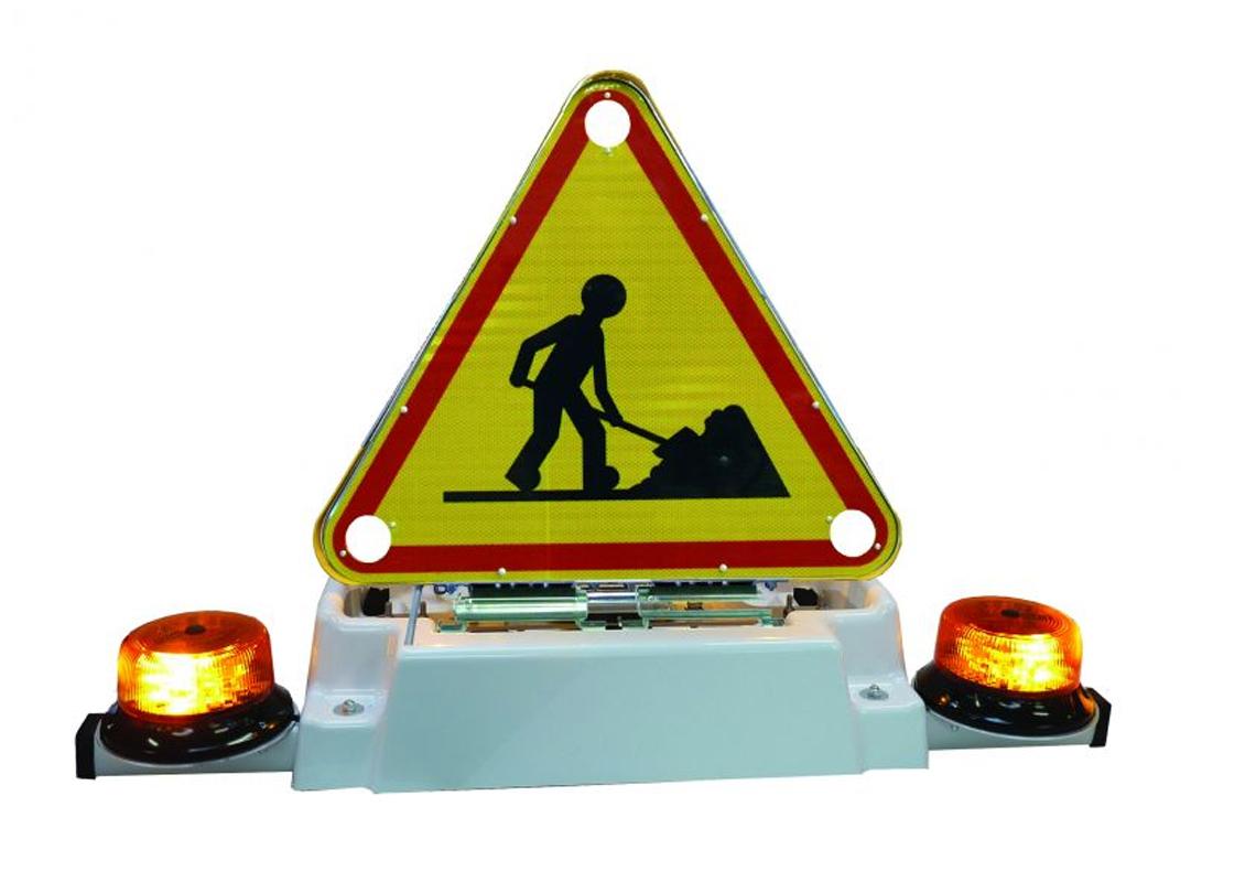 COMBI 700 ELEC Class 1 with screw-on flashing beacons